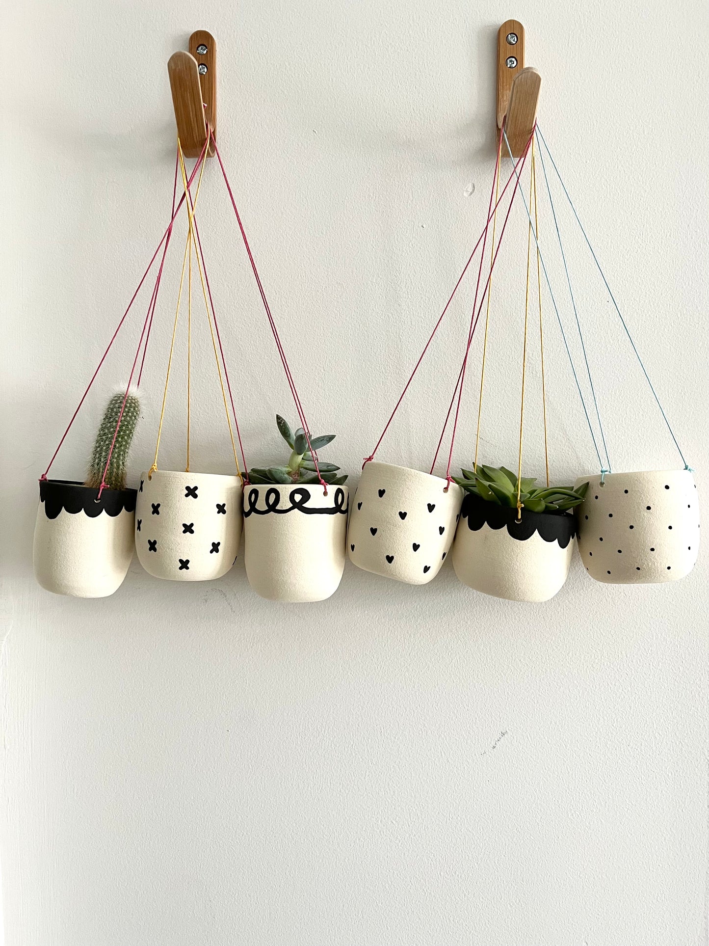 lil hanging pots